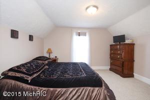 124 Amity St, Lowell, MI 49331 photo 13