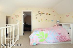 124 Amity St, Lowell, MI 49331 photo 15