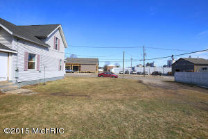 124 Amity St, Lowell, MI 49331 photo 24