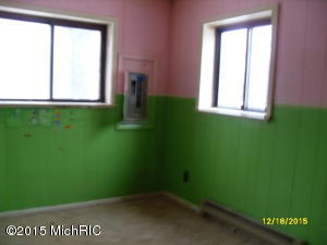 234 E Roosevelt Rd, Bitely, MI 49309 photo 6