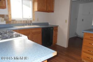 716 Maple St, Three Rivers, MI 49093 photo 7