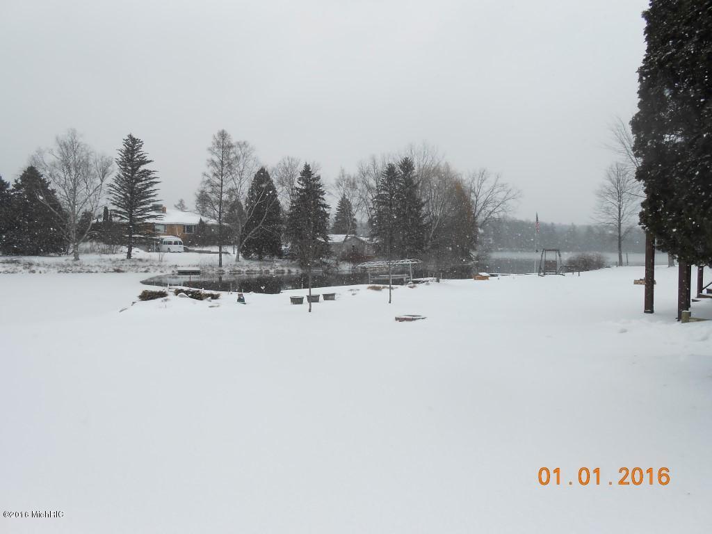 5679 E 92nd St, Newaygo, MI 49337 photo 4