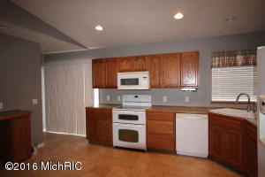 182 14th St, Plainwell, MI 49080 photo 3