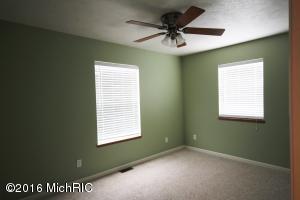 182 14th St, Plainwell, MI 49080 photo 8