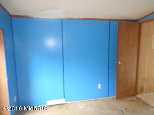 11230 Fillmore Rd, Sumner, MI 48889 photo 16