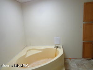 11230 Fillmore Rd, Sumner, MI 48889 photo 14