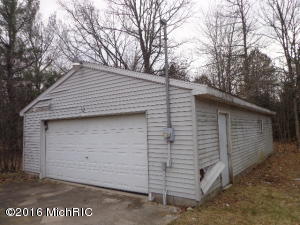 11230 Fillmore Rd, Sumner, MI 48889 photo 8