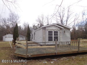 11230 Fillmore Rd, Sumner, MI 48889 photo 2