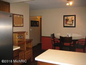 16735 E Augusta Dr, Augusta, MI 49012 photo 12