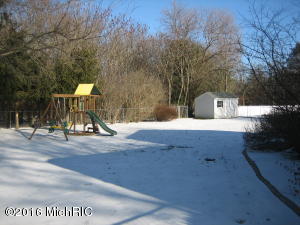 16735 E Augusta Dr, Augusta, MI 49012 photo 9