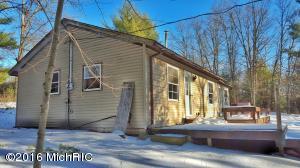 3275 E 40th, White Cloud, MI 49349 photo 15