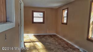 3275 E 40th, White Cloud, MI 49349 photo 7