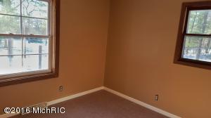 3275 E 40th, White Cloud, MI 49349 photo 4