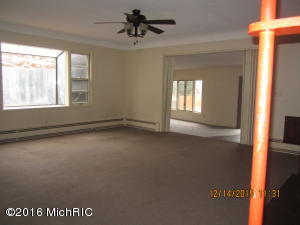 375 E Maple St, Climax, MI 49034 photo 3