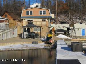 106 E Gull Lake Dr, Augusta, MI 49012 photo 2