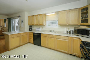 56971 Bow Dr, Three Rivers, MI 49093 photo 8