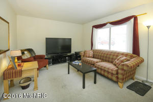 56971 Bow Dr, Three Rivers, MI 49093 photo 3