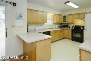 56971 Bow Dr, Three Rivers, MI 49093 photo 7