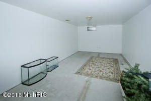 56971 Bow Dr, Three Rivers, MI 49093 photo 16