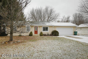 56971 Bow Dr, Three Rivers, MI 49093 photo 1
