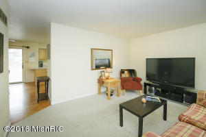 56971 Bow Dr, Three Rivers, MI 49093 photo 5