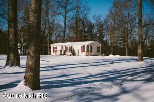 1197 E 98th St, Grant, MI 49327 photo 1