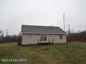 3630 Fox Dr, Grant, MI 49327 photo 4