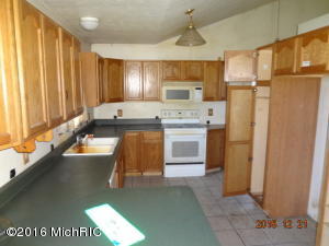 3630 Fox Dr, Grant, MI 49327 photo 11