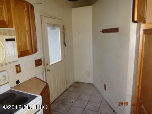 3630 Fox Dr, Grant, MI 49327 photo 12