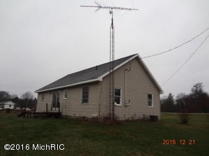 3630 Fox Dr, Grant, MI 49327 photo 3