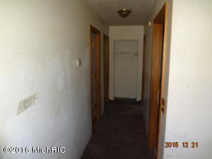 3630 Fox Dr, Grant, MI 49327 photo 13