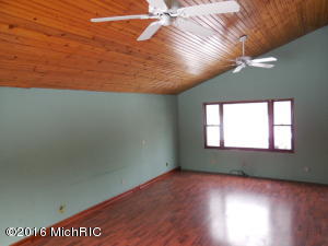 1174 W Echo Dr, White Cloud, MI 49349 photo 14