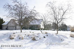 188 Rollingbrook NE, Ada, MI 49301 photo 2