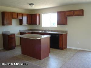 842 E Harmony Dr, Sparta, MI 49345 photo 2