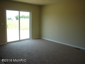 842 E Harmony Dr, Sparta, MI 49345 photo 3