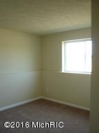 842 E Harmony Dr, Sparta, MI 49345 photo 7