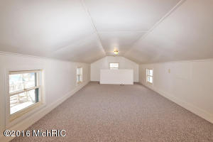 225 Colfax St, Plainwell, MI 49080 photo 25