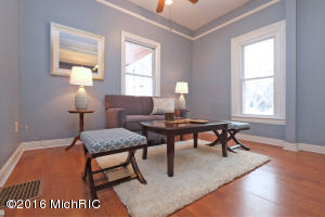 225 Colfax St, Plainwell, MI 49080 photo 10