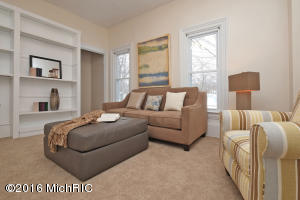 225 Colfax St, Plainwell, MI 49080 photo 3