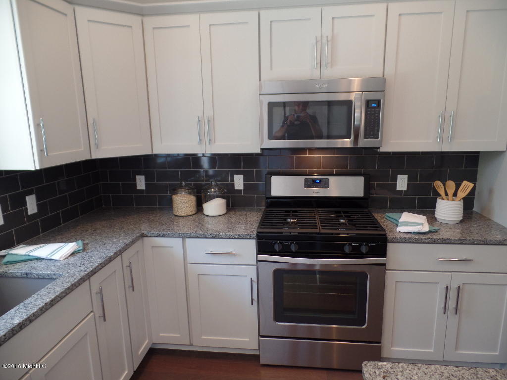 160 Garden Ter #C, Douglas, MI 49406 photo 19