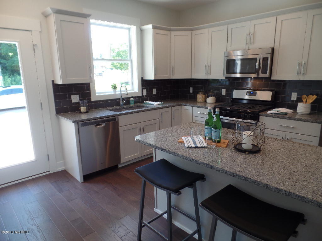 160 Garden Ter #C, Douglas, MI 49406 photo 18
