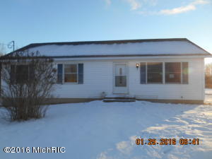 4756 Benton Rd, Belding, MI 48809 photo 1