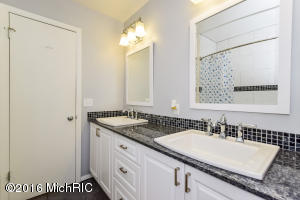 548 Adaway Ave SE, Ada, MI 49301 photo 23