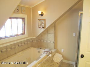 121 W Chart St, Plainwell, MI 49080 photo 29