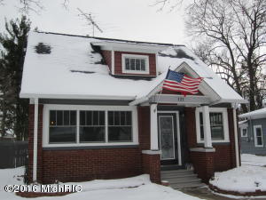 121 W Chart St, Plainwell, MI 49080 photo 1