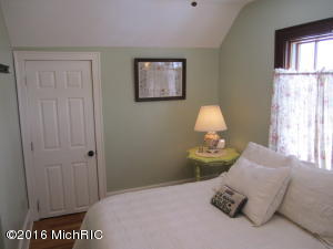 121 W Chart St, Plainwell, MI 49080 photo 27
