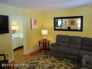 121 W Chart St, Plainwell, MI 49080 photo 6