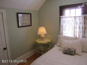 121 W Chart St, Plainwell, MI 49080 photo 25