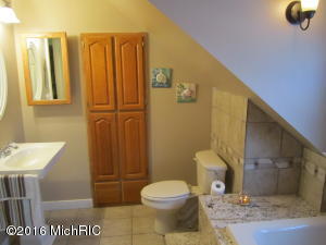 121 W Chart St, Plainwell, MI 49080 photo 31