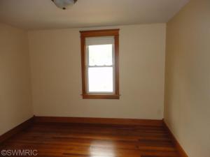 203 E Lytle St, Ionia, MI 48846 photo 15